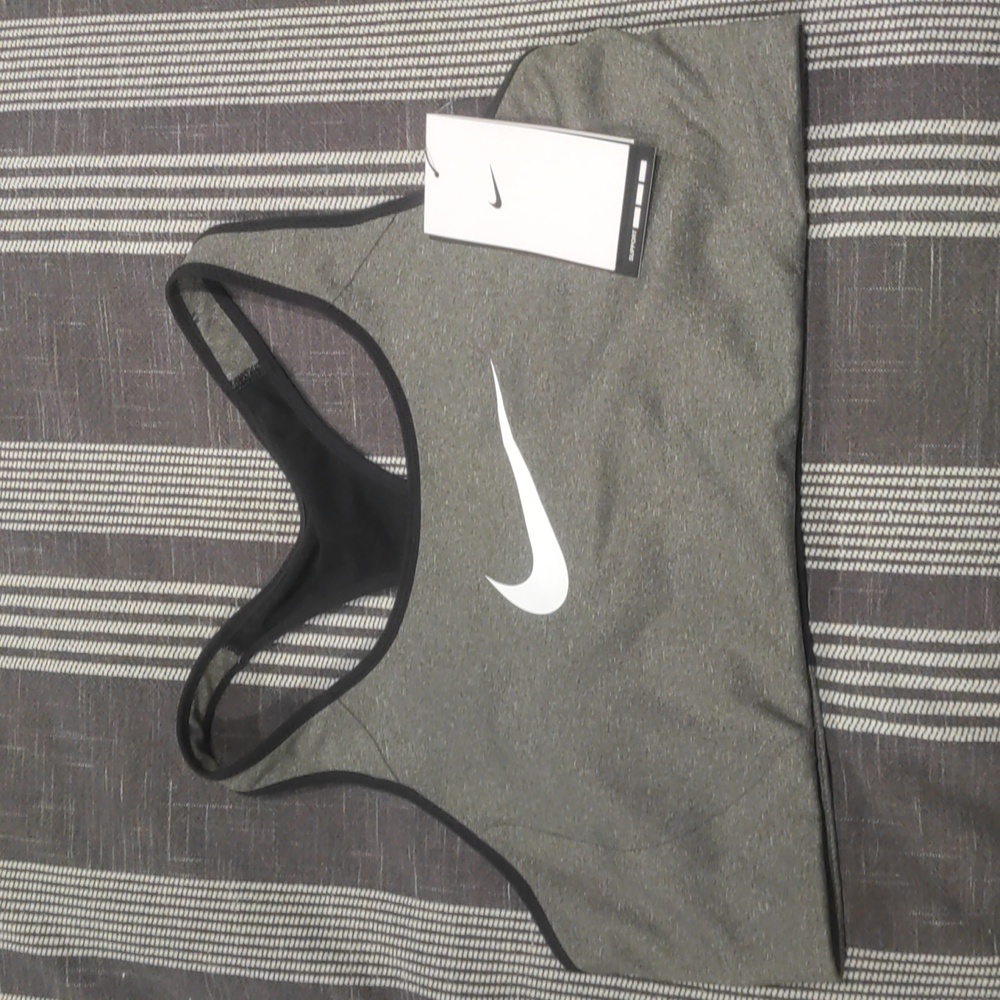 Nike sports bra NWT